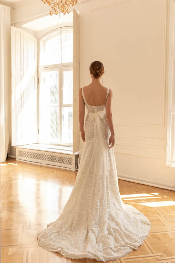 Eva Lendel 'Calabria' bridal dress.