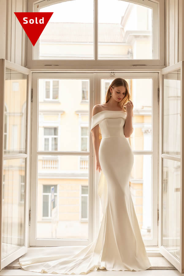 Eva Lendel Sample Sale - Minimalist Wedding Dresses, Laima Bridal