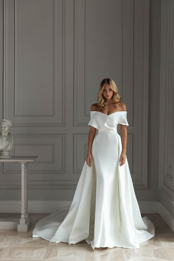 Eva Lendel 'Jess' bridal dress.