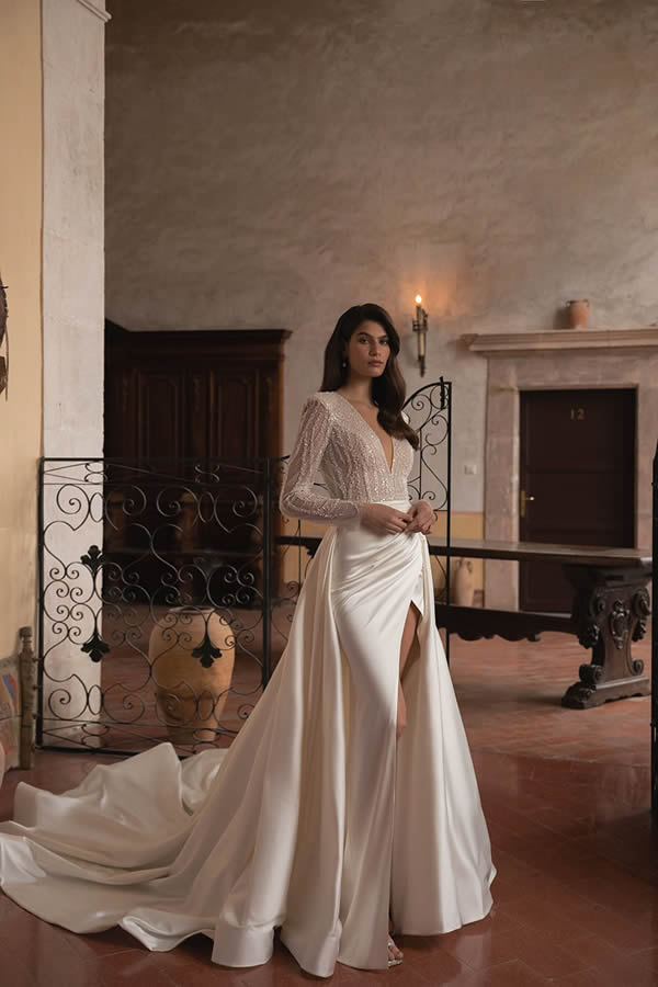 Eva Lendel Made 4 Love 'Morena' bridal dress.