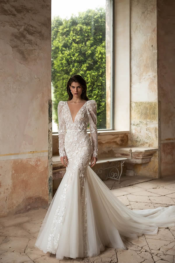 Eva Lendel Made 4 Love 'Tati' bridal dress.